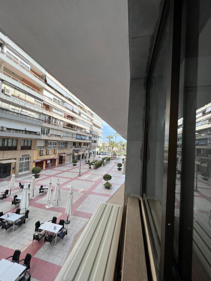 Pension La Parada Alicante Esterno foto